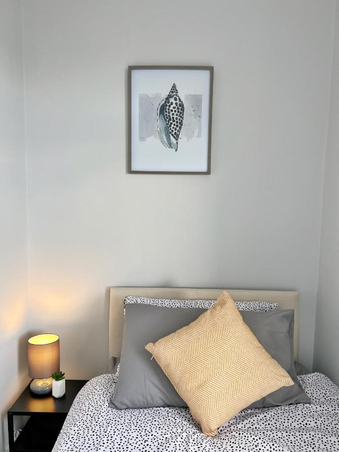 Cheerful 3 Bedroom Home With Netflix And Wi-Fi มิดเดิลตัน ภายนอก รูปภาพ