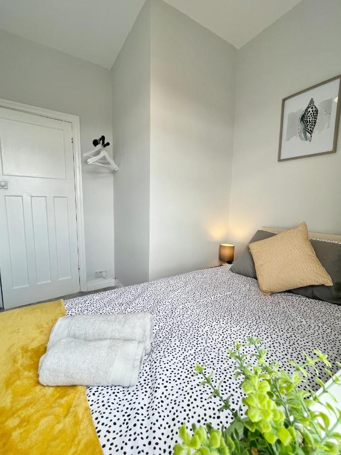 Cheerful 3 Bedroom Home With Netflix And Wi-Fi มิดเดิลตัน ภายนอก รูปภาพ