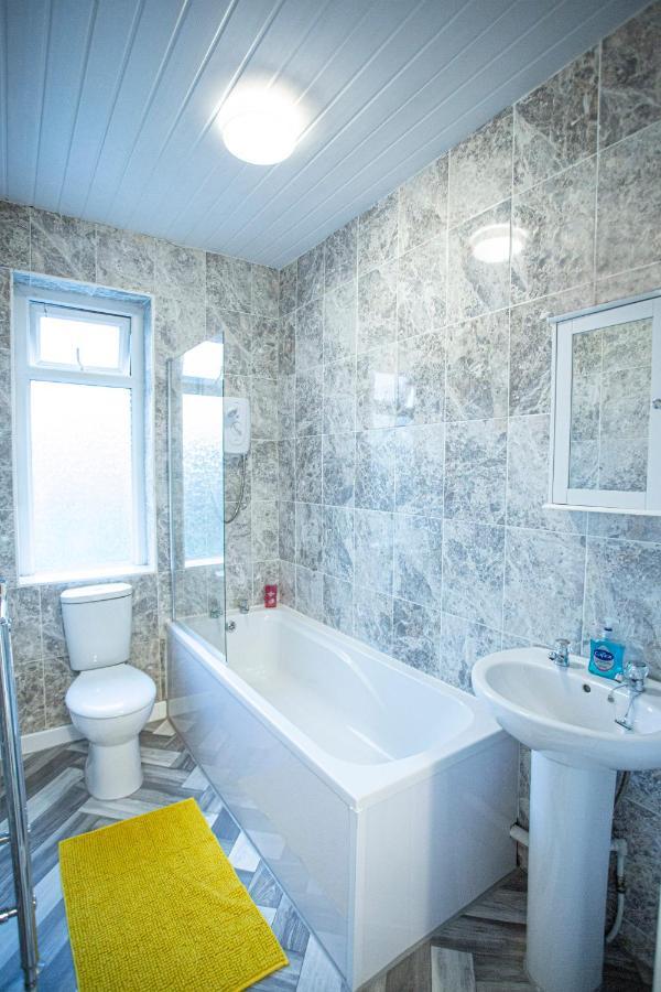Cheerful 3 Bedroom Home With Netflix And Wi-Fi มิดเดิลตัน ภายนอก รูปภาพ