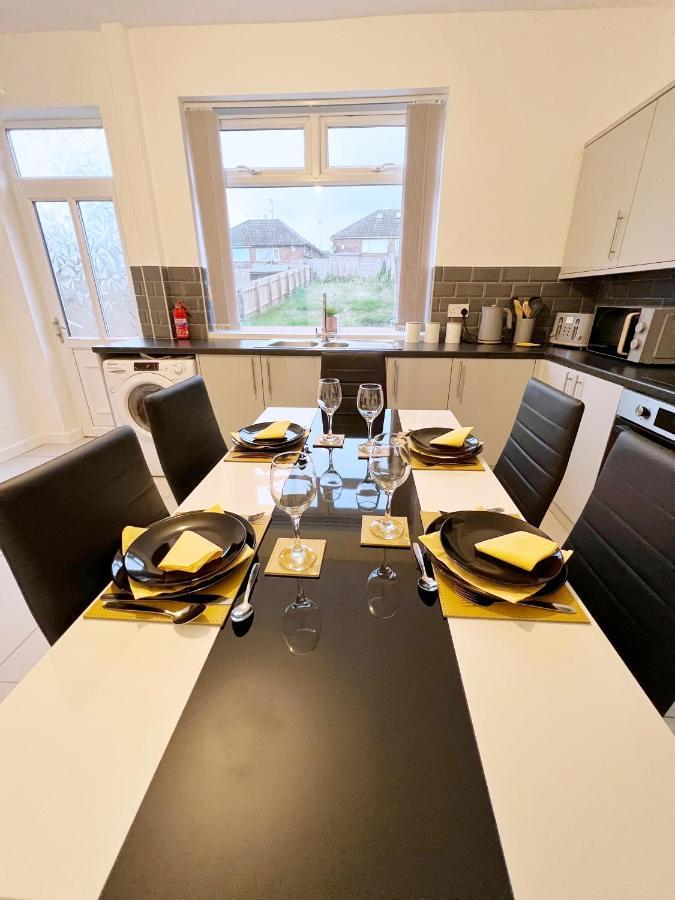 Cheerful 3 Bedroom Home With Netflix And Wi-Fi มิดเดิลตัน ภายนอก รูปภาพ